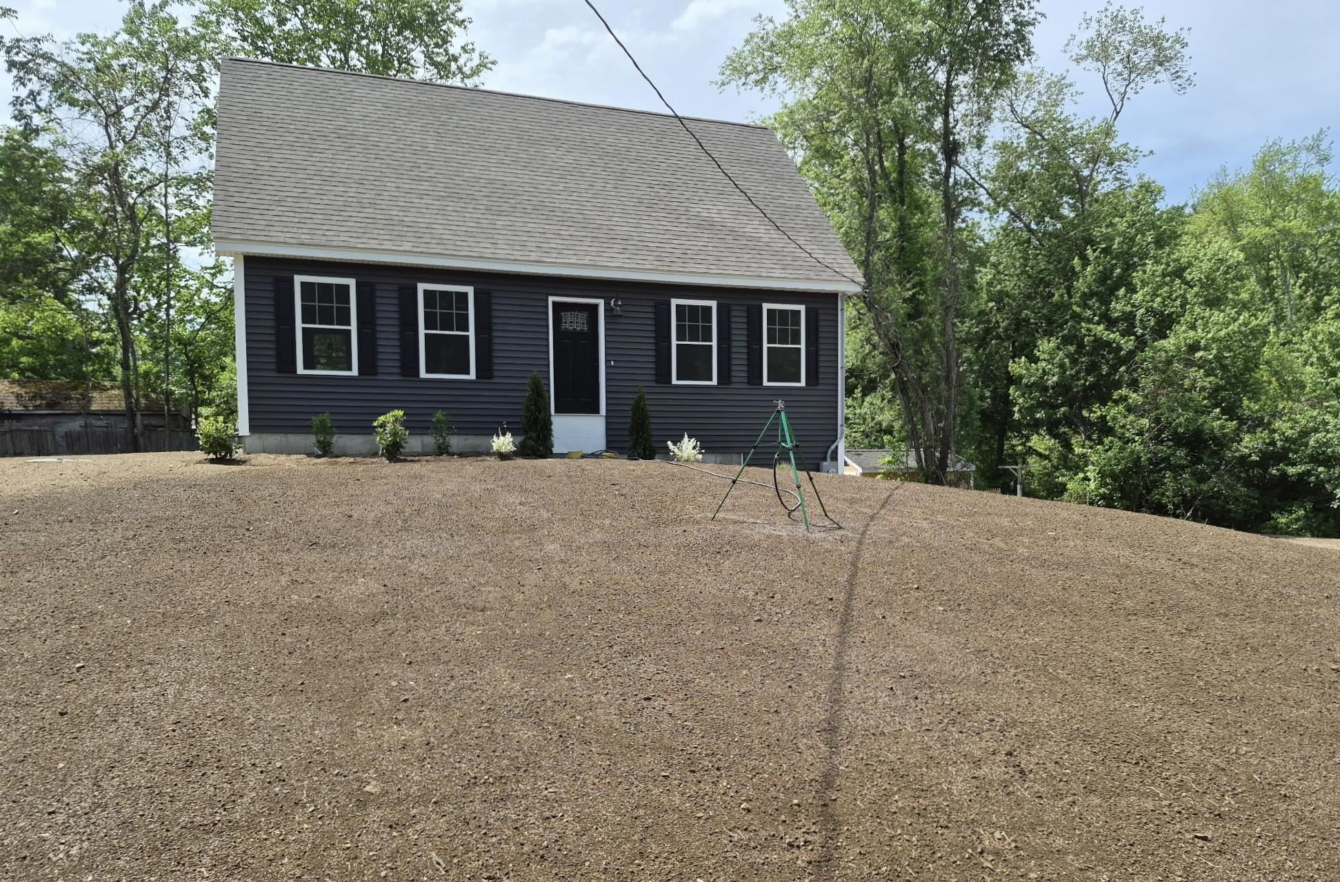 10 Phyllis Avenue Raymond, NH 03077 - Photo 1 of 15