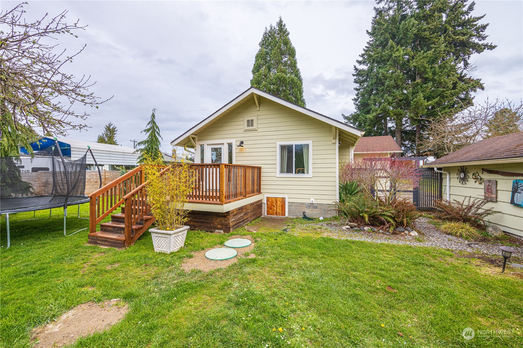 584 Mt Pleasant Road Port Angeles, WA 98362 - Photo 21 of 29 Gallery Image 21