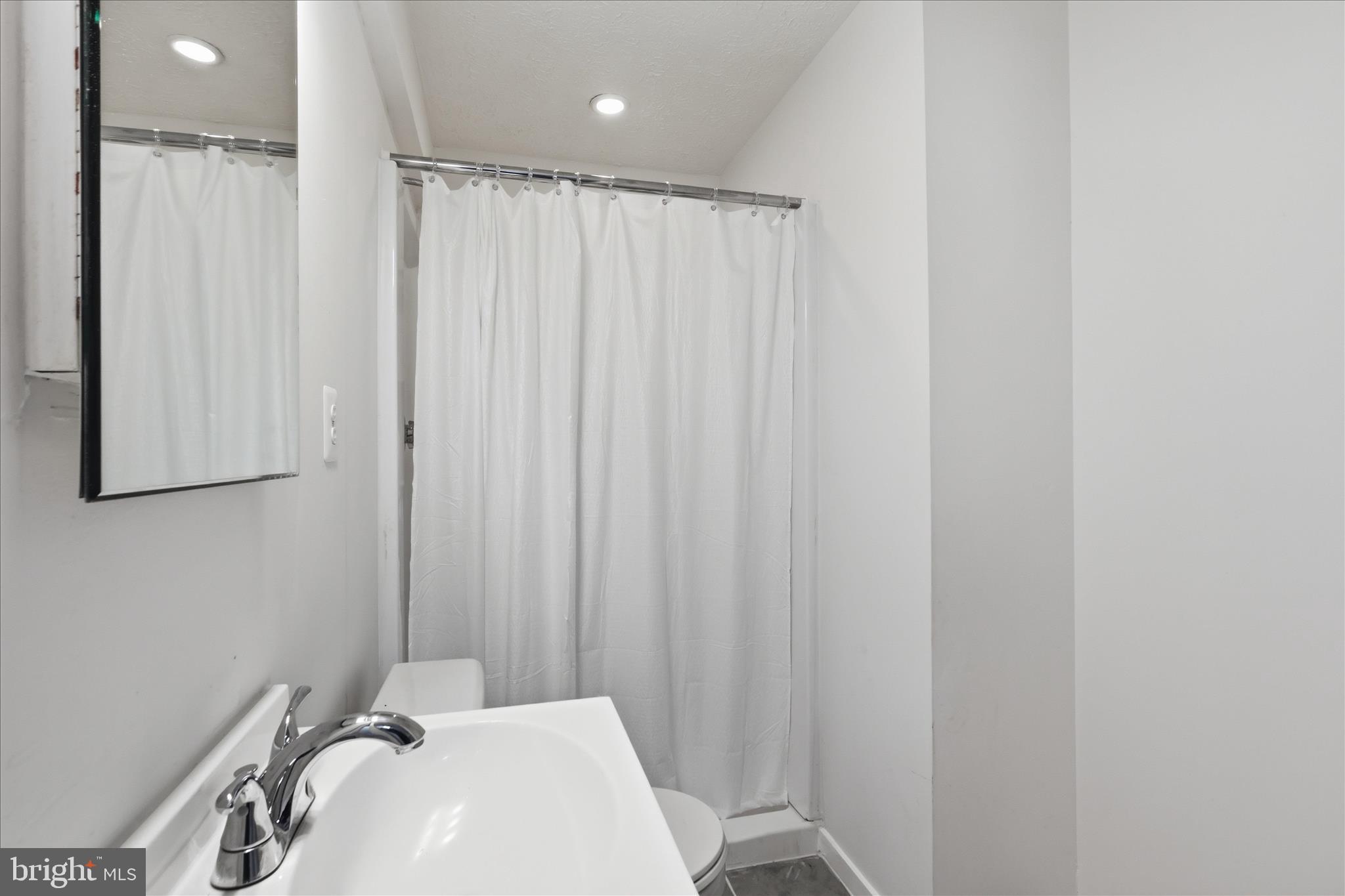 12821 Pinecrest Road Herndon, VA 20171 - Photo 24 of 42