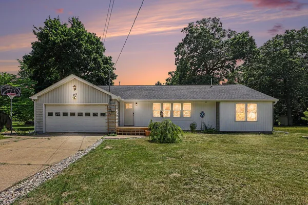 $329,900 | 965 Victor Avenue, Muskegon, MI 49445