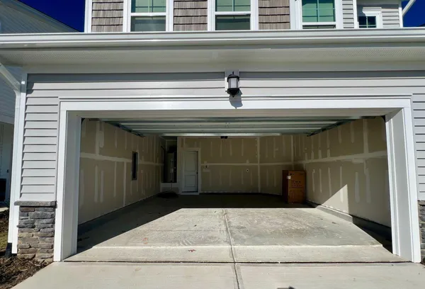 $1,995 | 321 Glacier Lk Drive, Raleigh, NC 27610
