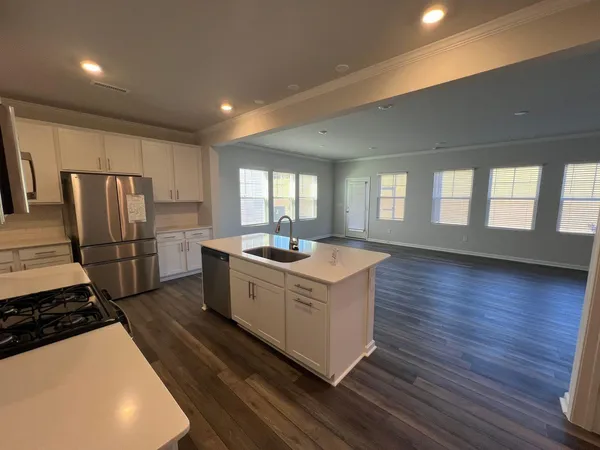 $1,995 | 321 Glacier Lk Drive, Raleigh, NC 27610