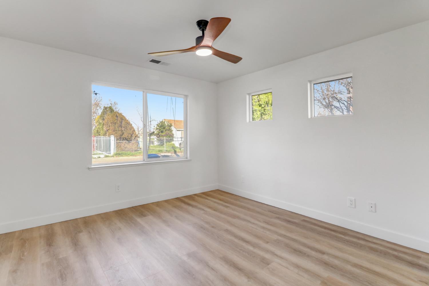 4150 Vowell Street Sacramento, CA 95838 - Photo 17 of 33