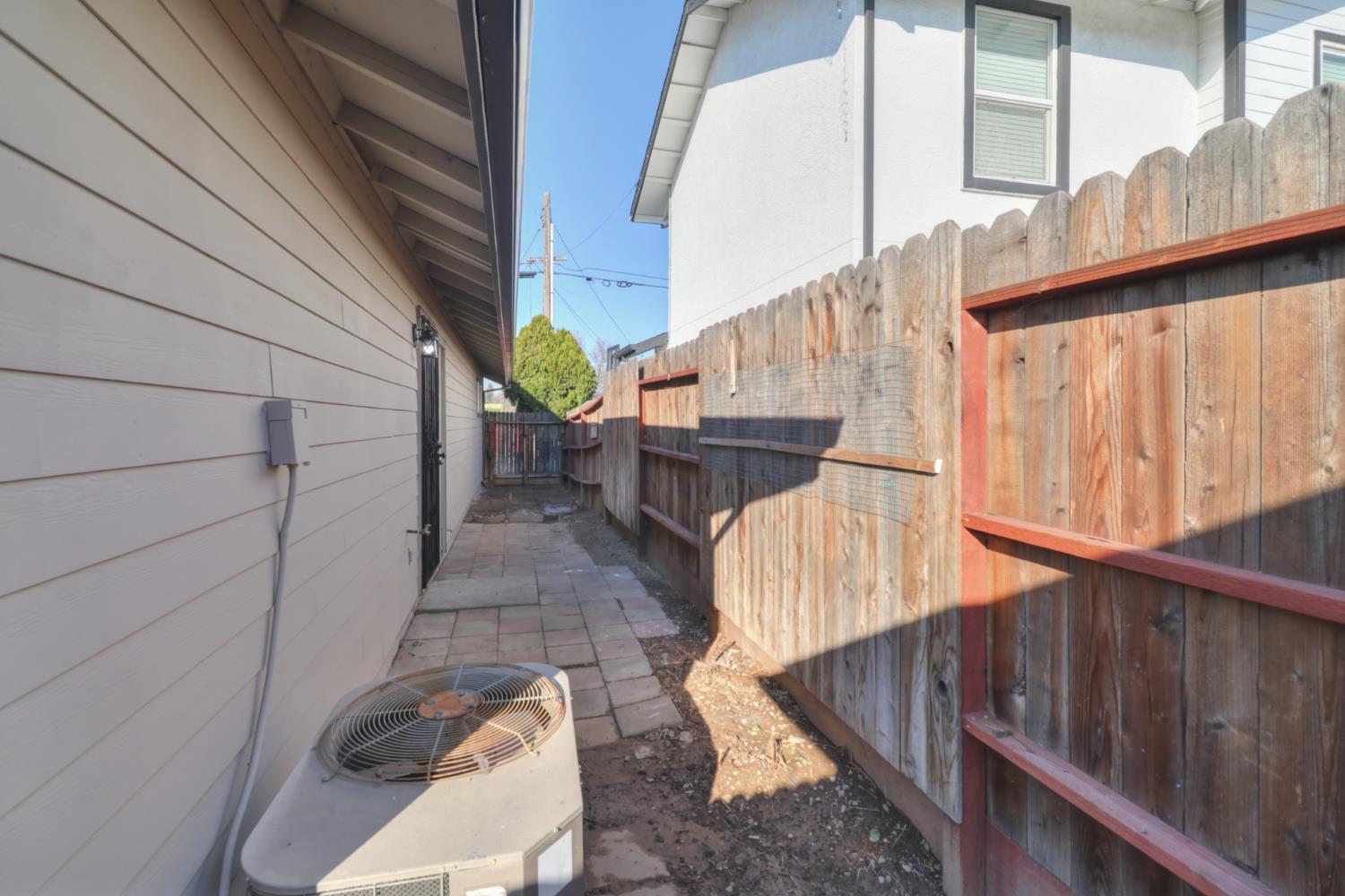 4150 Vowell Street Sacramento, CA 95838 - Photo 27 of 33