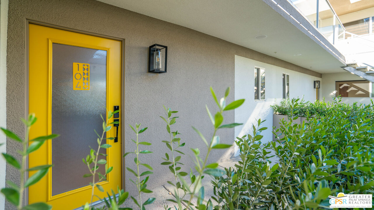 588 East San Lorenzo Road, Unit 104 Palm Springs, CA 92264 - Photo 3 of 73