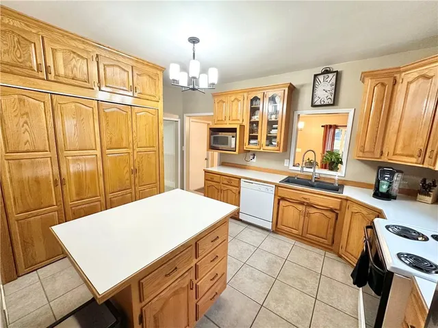 $249,900 | 202 North Maple Street, Butler, MO 64730