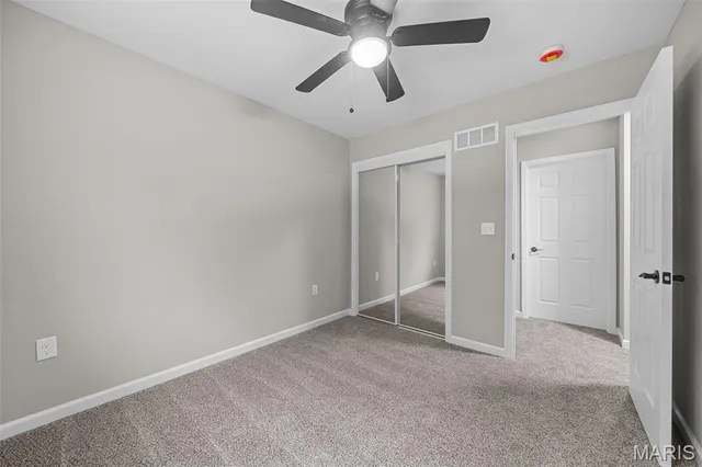 $332,200 | 203 Jimmy H Drive, Jonesburg, MO 63351