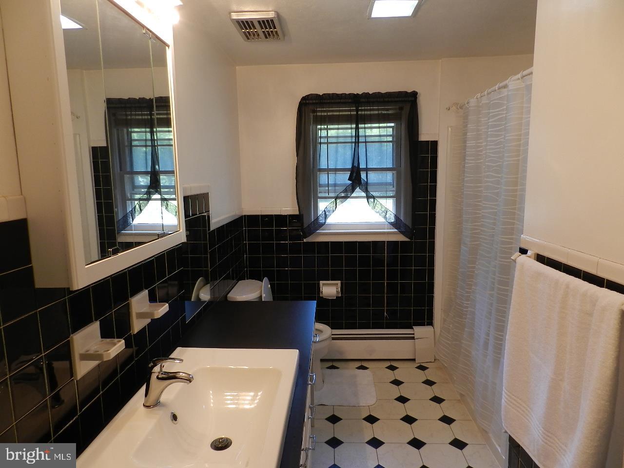 2974 East Prospect Road York, PA 17402 - Photo 18 of 25 Gallery Image 18