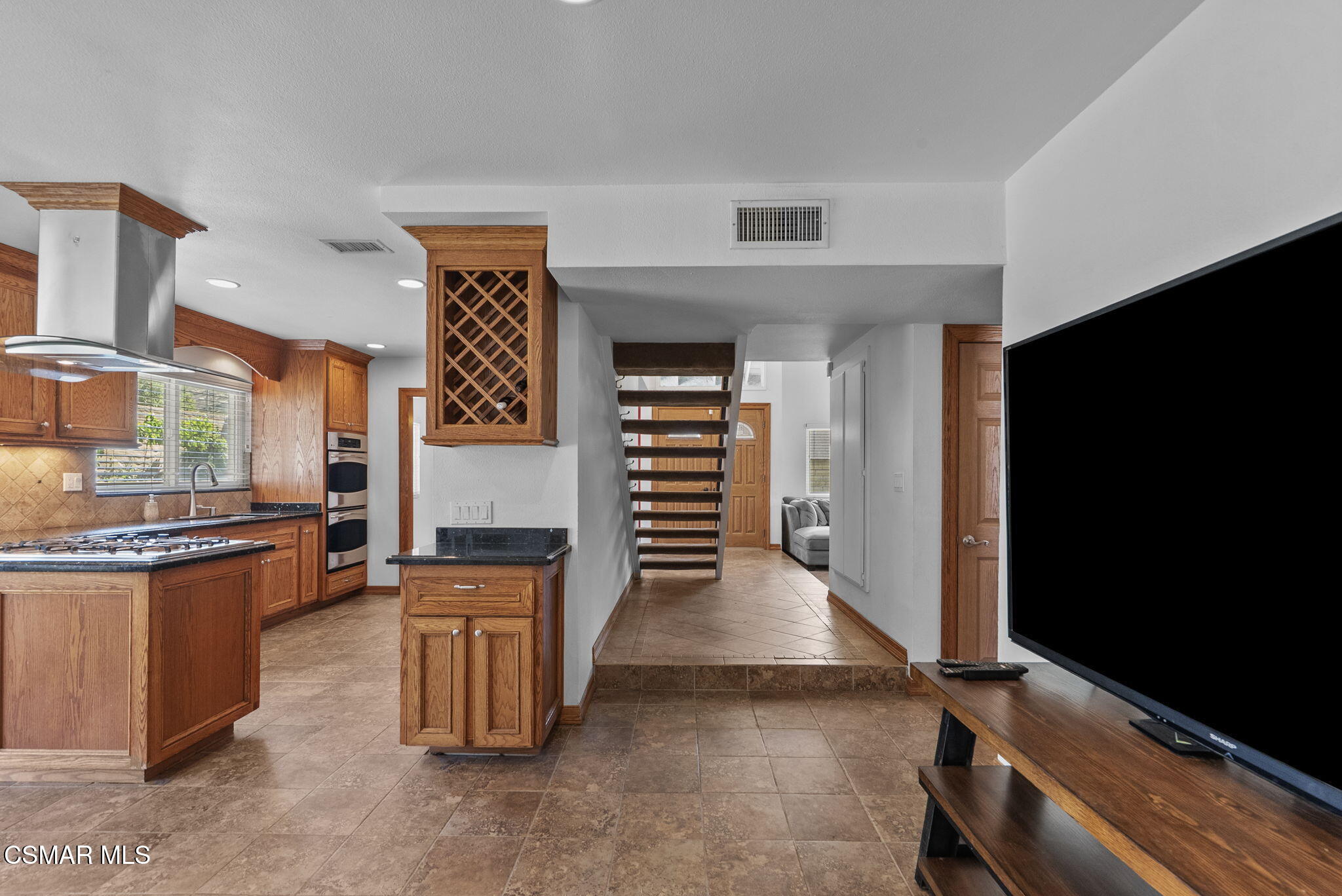 6435 Hazel Circle Simi Valley, CA 93063 - Photo 27 of 55 a view of a hallway with seating area