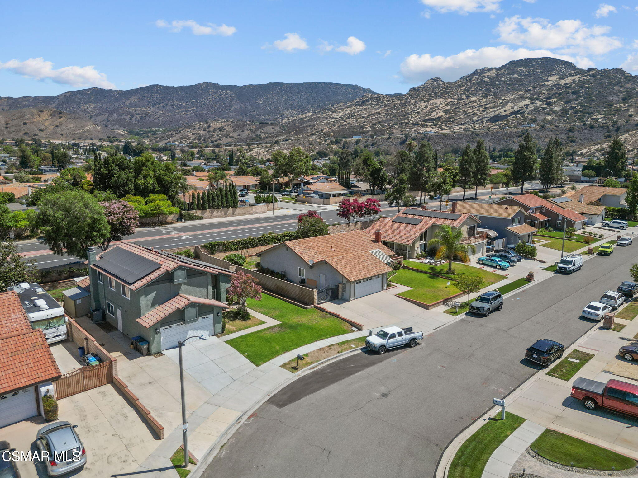6435 Hazel Circle Simi Valley, CA 93063 - Photo 3 of 55 3-web-or-mls-DJI_0235
