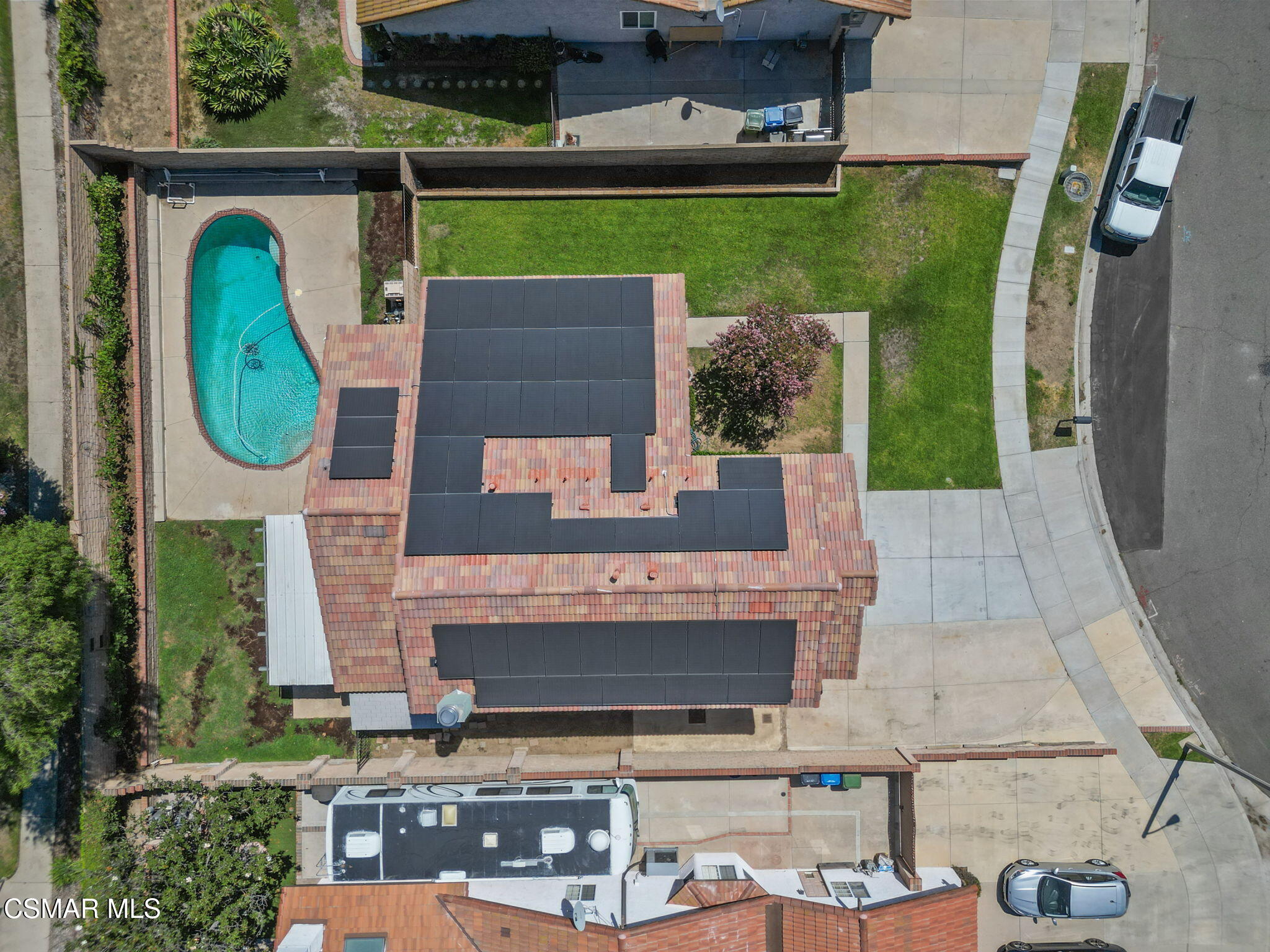6435 Hazel Circle Simi Valley, CA 93063 - Photo 4 of 55 an aerial view of a fireplace with garden