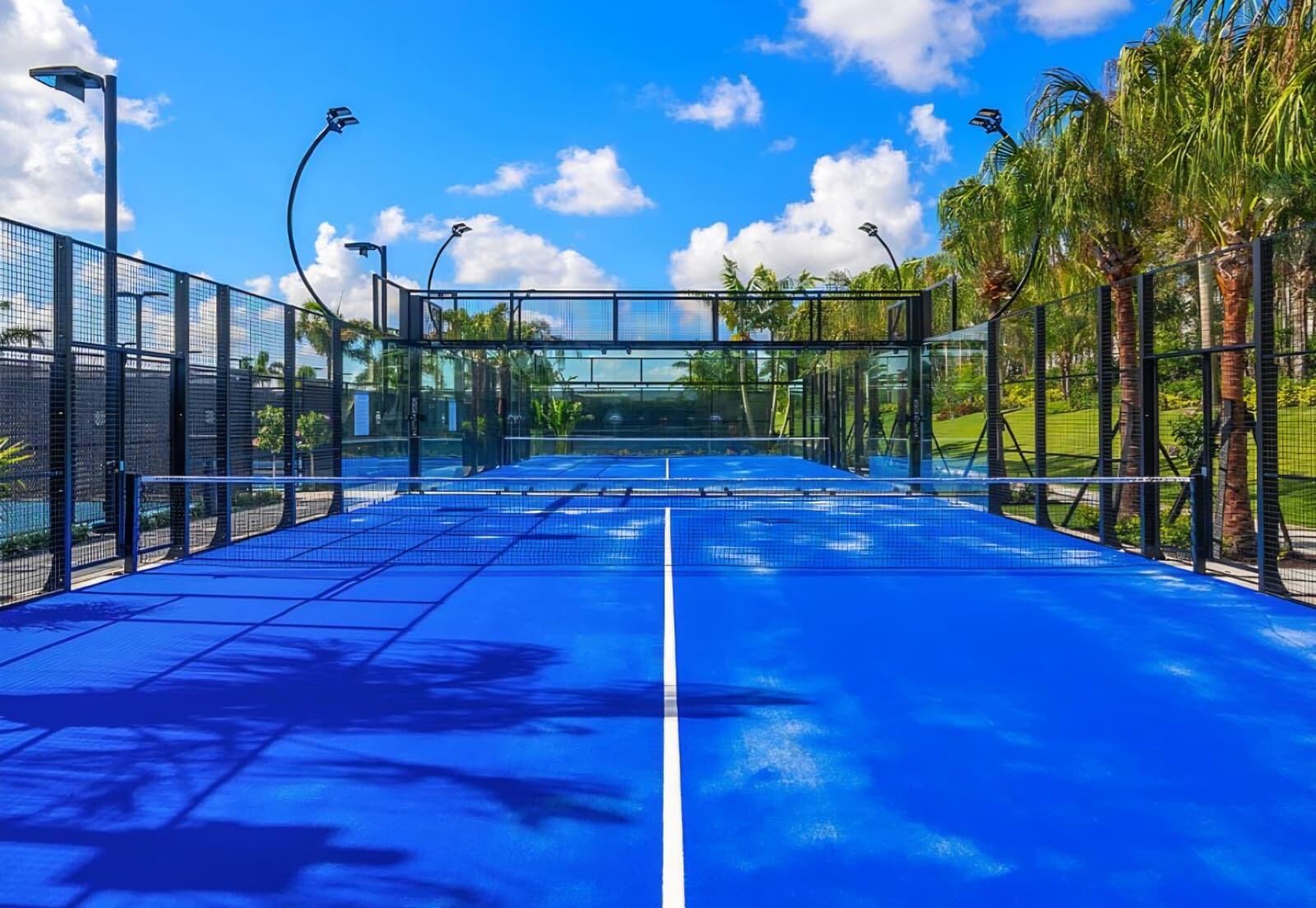 9124 Silver Marsh Lane Boca Raton, FL 33434 - Photo 59 of 62 Padel Courts