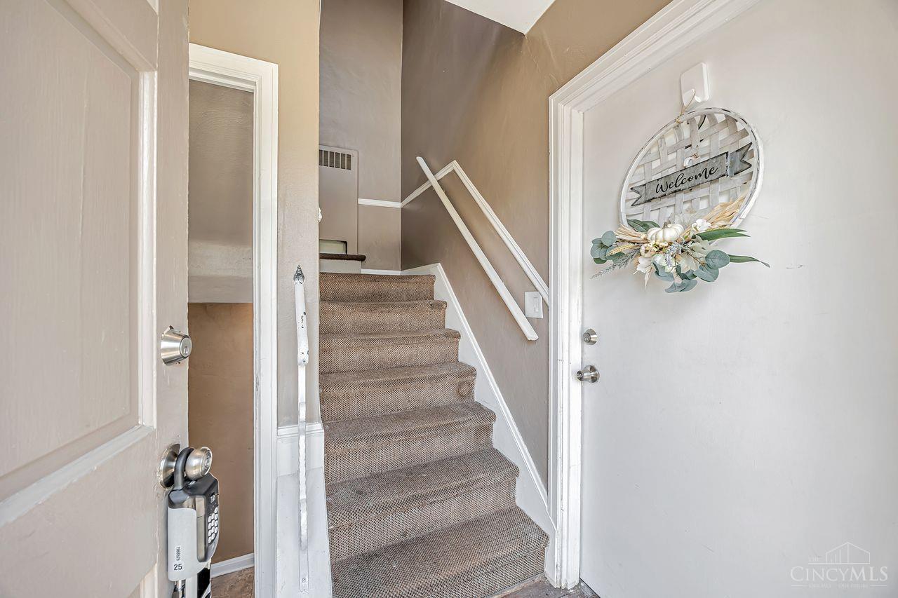 3166 Werk Road Cincinnati, OH 45211 - Photo 5 of 38 Gallery Image 5