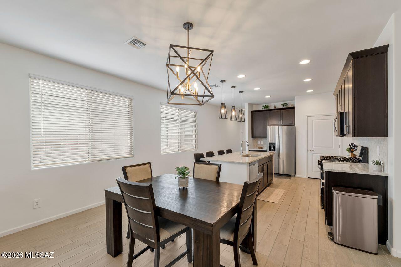11014 South Rila Drive Vail, AZ 85641 - Photo 7 of 34 Qp-04890
