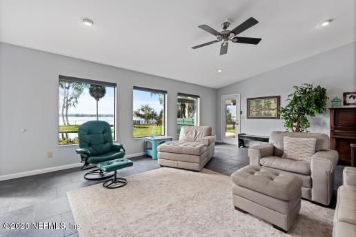 511 West River Road Palatka, FL 32177 - Photo 1 of 32 Living Room with river view