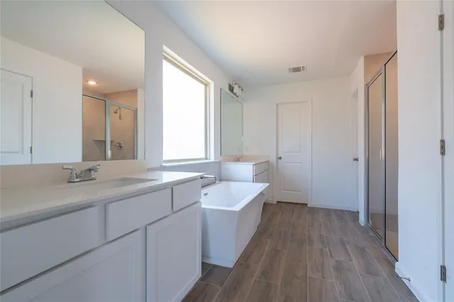 $2,400 | 113 Caterpillar Lane, Georgetown, TX 78628