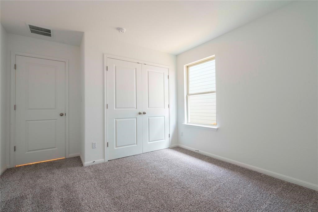 113 Caterpillar Lane Georgetown, TX 78628 - Photo 17 of 37 Bedroom