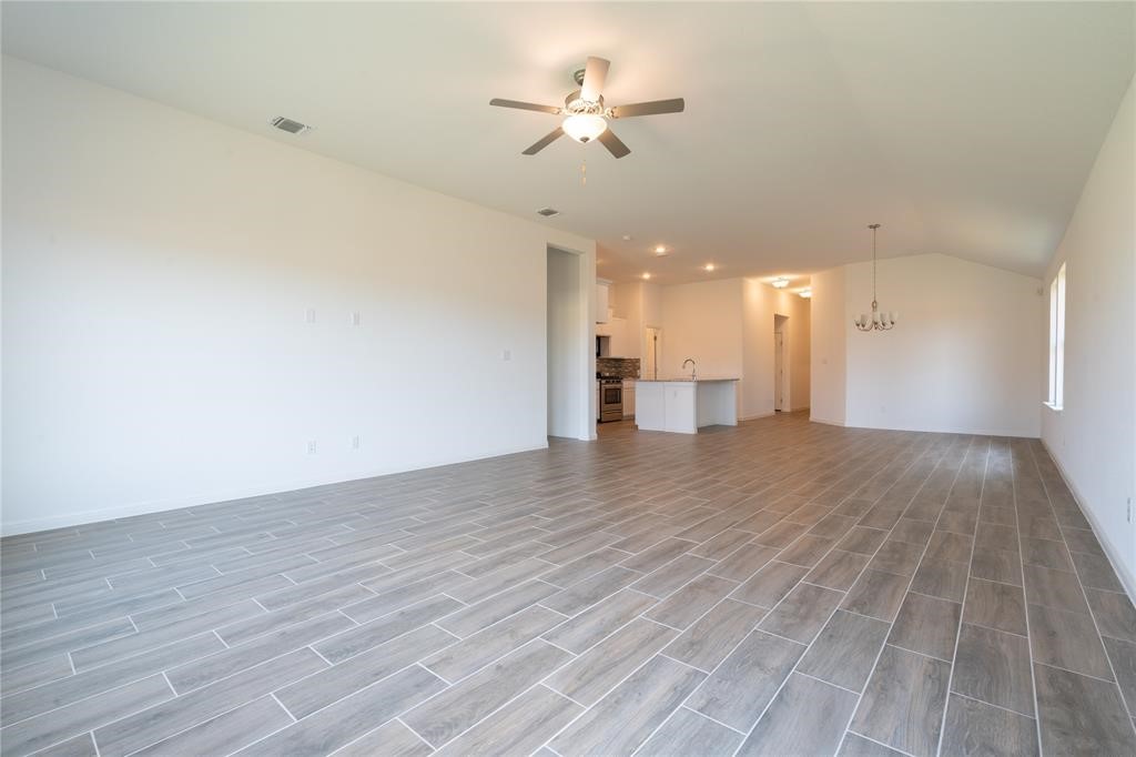 113 Caterpillar Lane Georgetown, TX 78628 - Photo 19 of 37 Living room