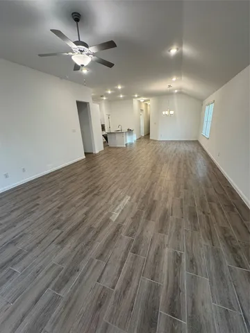 $2,400 | 113 Caterpillar Lane, Georgetown, TX 78628