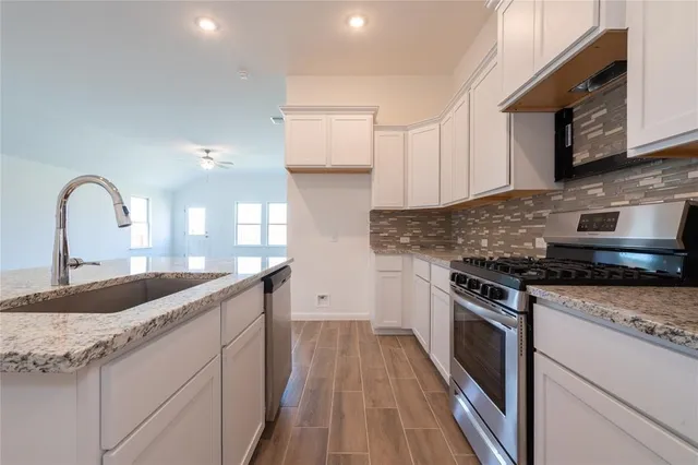 $2,400 | 113 Caterpillar Lane, Georgetown, TX 78628