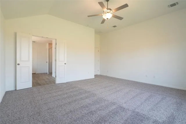 $2,400 | 113 Caterpillar Lane, Georgetown, TX 78628