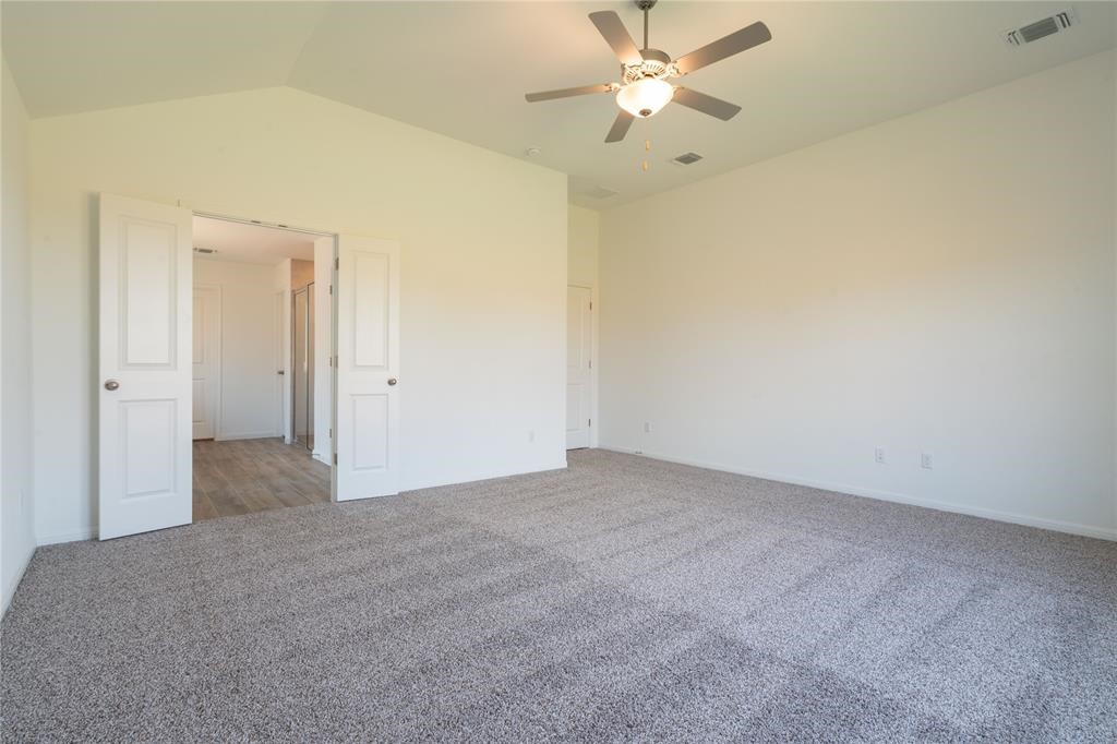 113 Caterpillar Lane Georgetown, TX 78628 - Photo 10 of 37 Primary