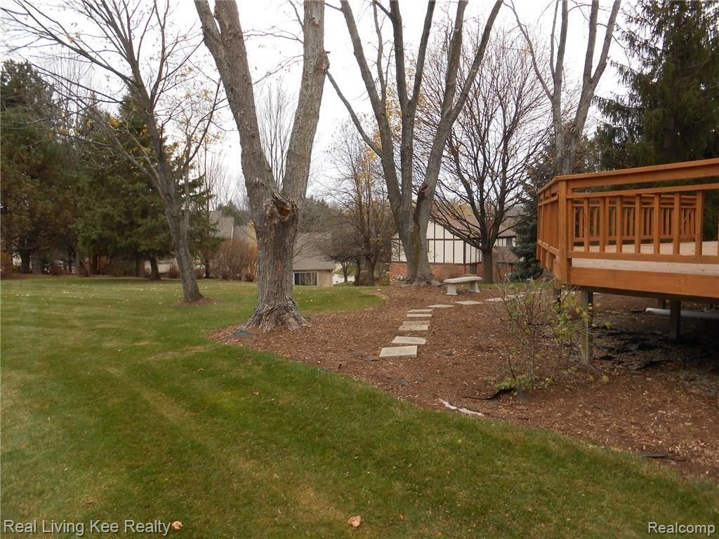 742 Stanford Circle Rochester, MI 48309 - Photo 34 of 35 Back Yard 2.JPG