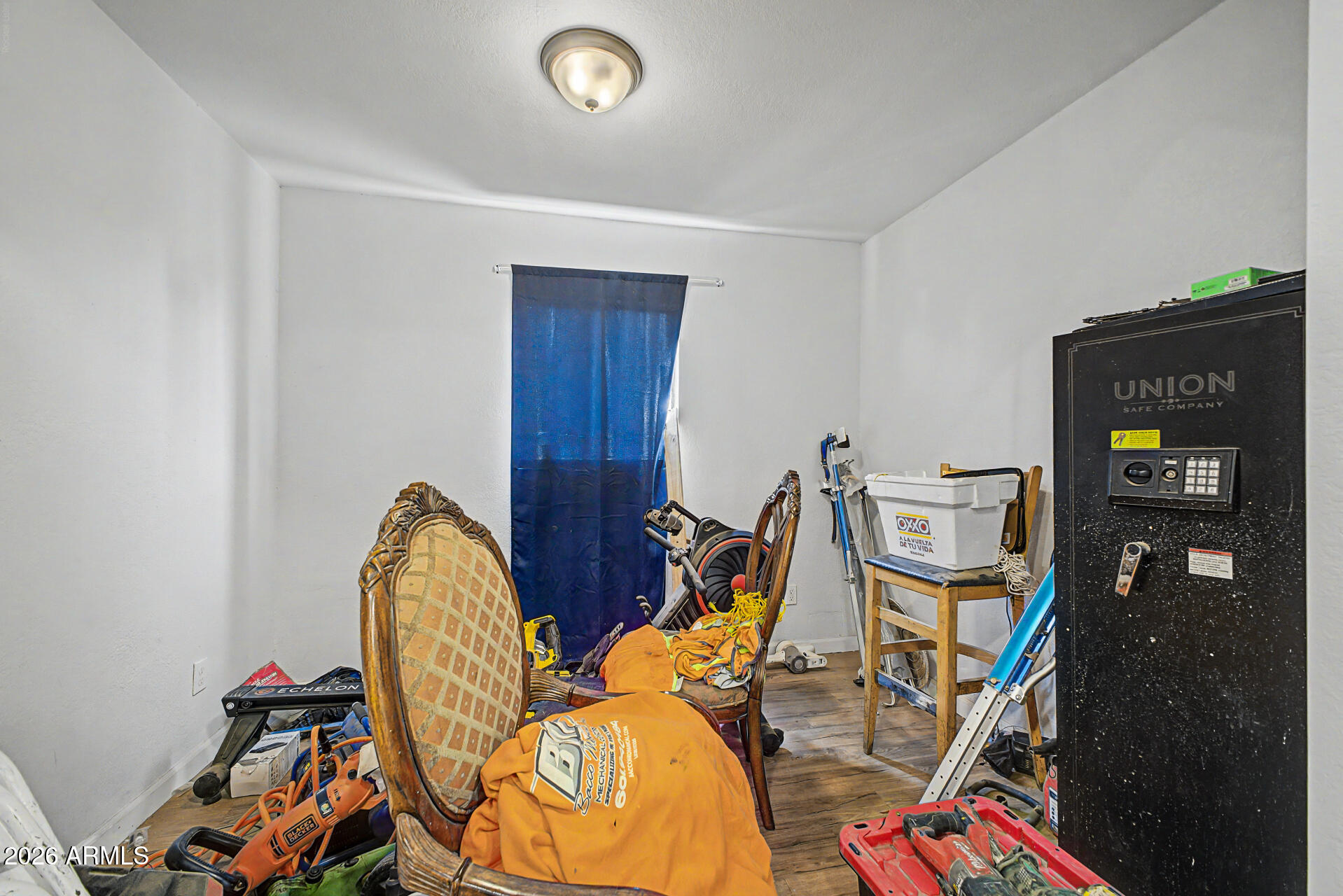 1030 North 28th Street Phoenix, AZ 85008 - Photo 10 of 24 a view of a room with gym equipment