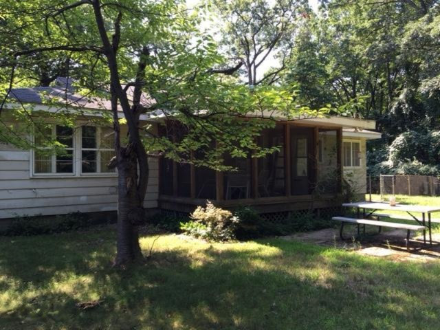 3317 Roosevelt Road Muskegon, MI 49441 - Photo 4 of 5 IMG_8526