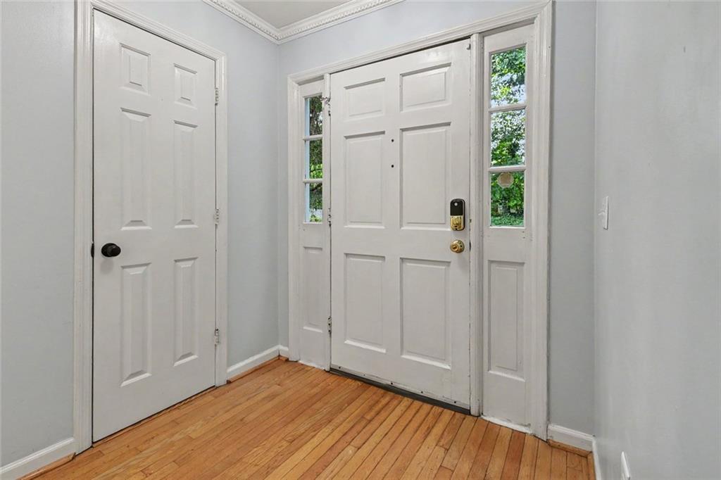 1104 Moorestown Circle Decatur, GA 30033 - Photo 12 of 38 Gallery Image 12