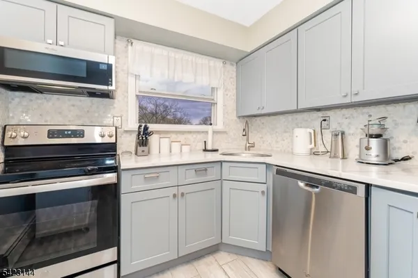 $315,000 | 50 Deanna Drive, Unit 130, Hillsborough, NJ 08844