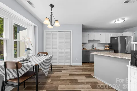 $499,900 | 11232 Coachman Circle, Charlotte, NC 28277
