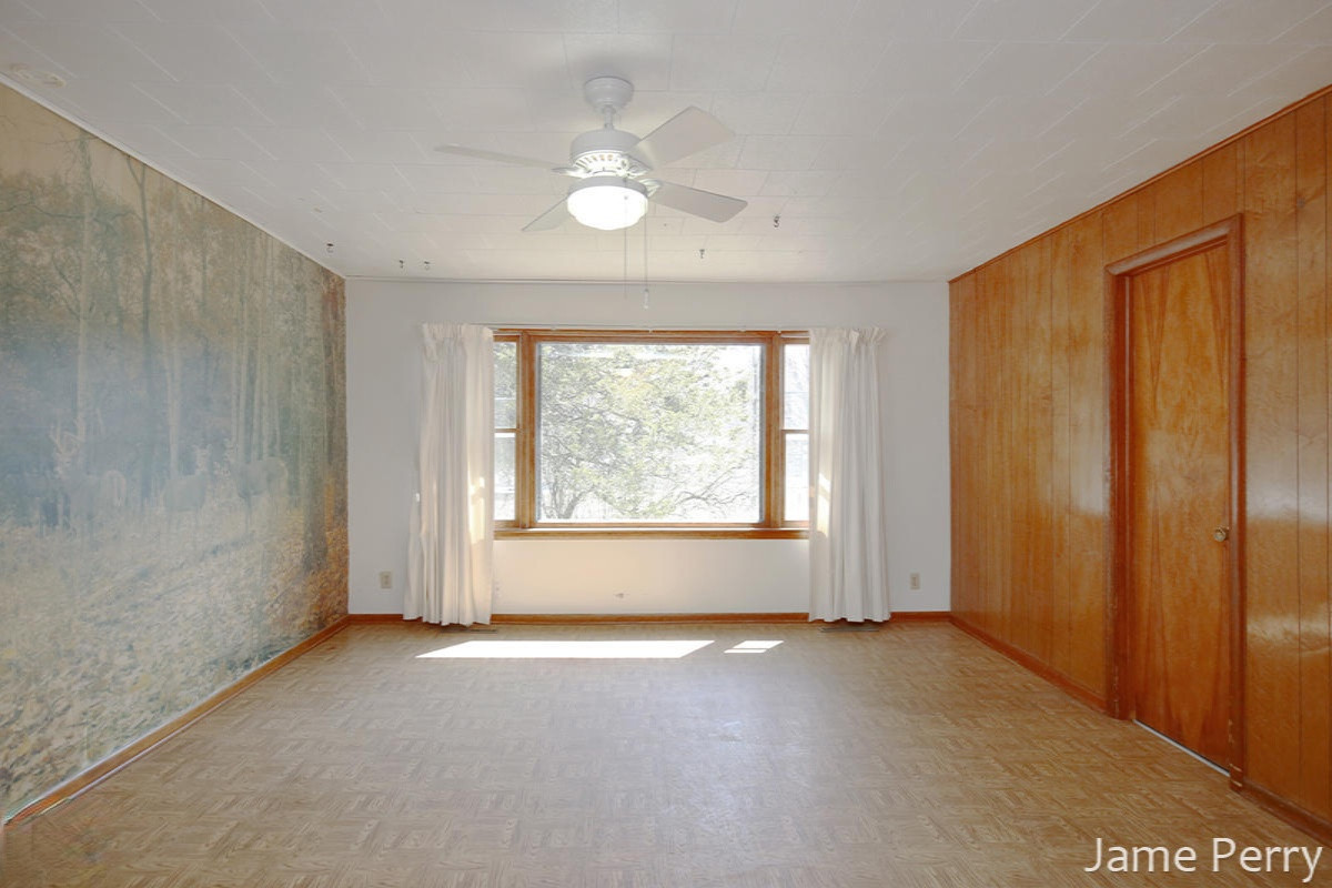 9211 Button Road Belding, MI 48809 - Photo 10 of 20 IMG_9222