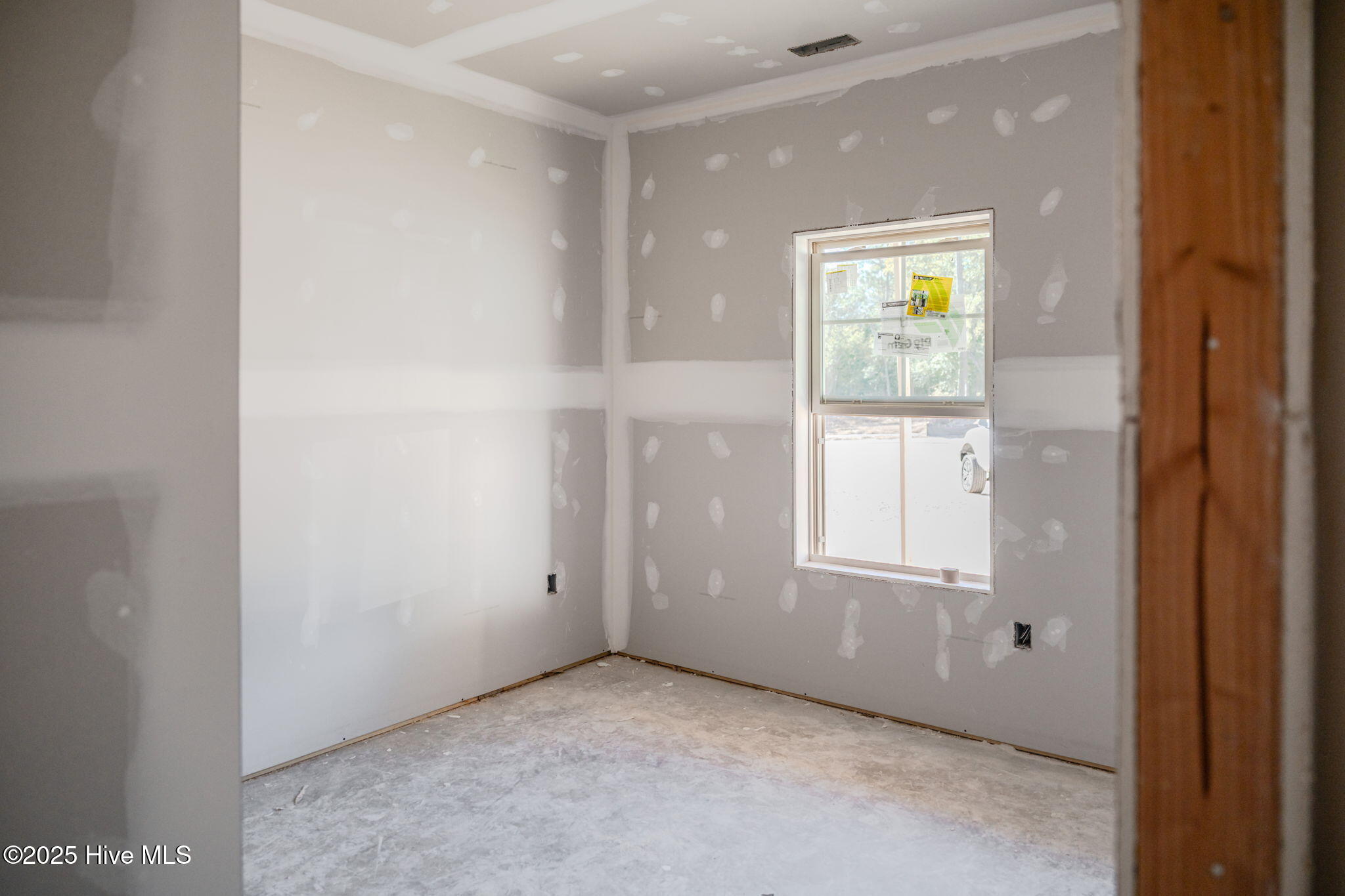 229 Telluride Court Aberdeen, NC 28315 - Photo 22 of 29 TELLURIDE LOT 06 - "Colston"