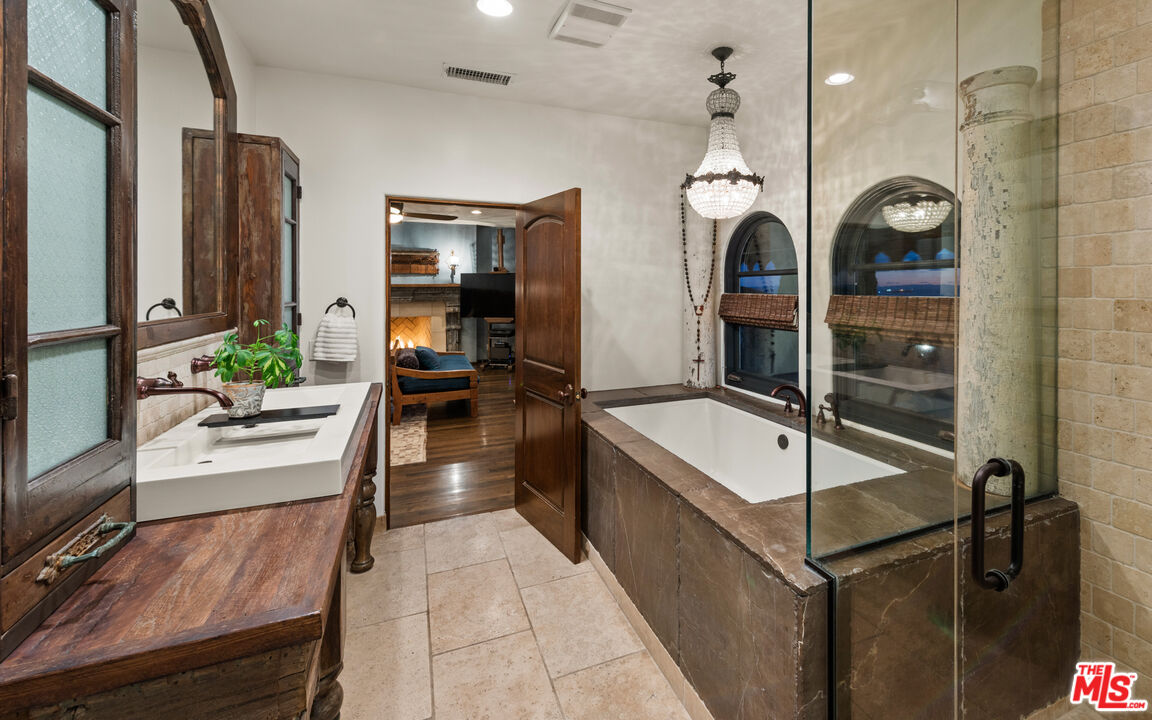 7546 Rindge Avenue Playa del Rey, CA 90293 - Photo 29 of 67