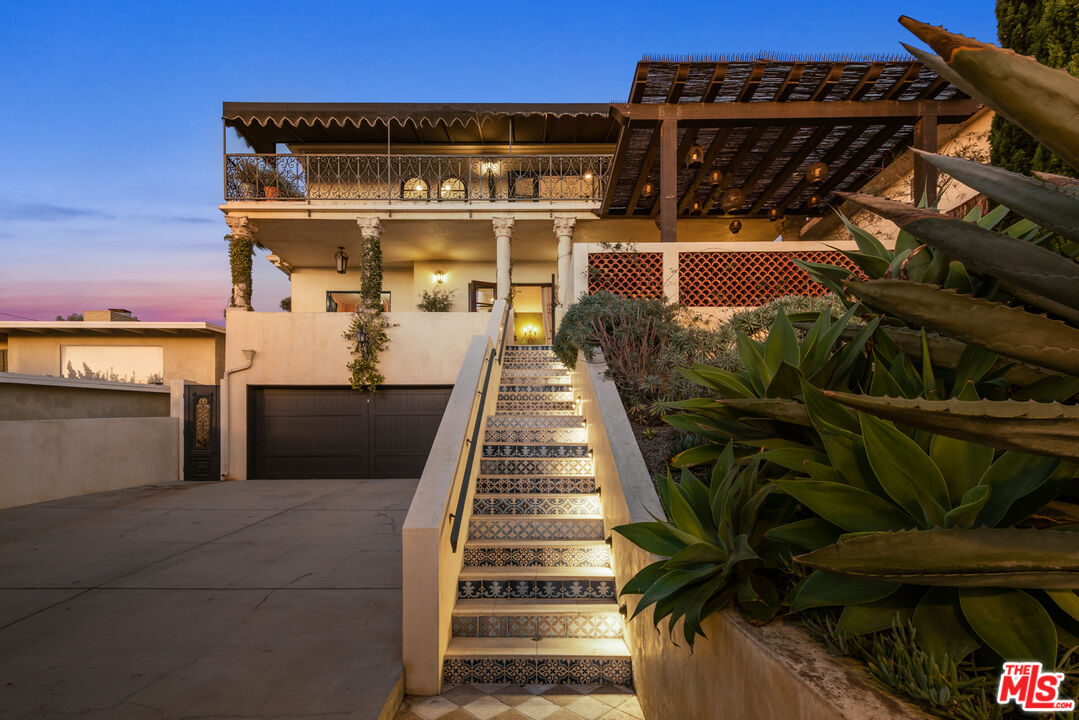 7546 Rindge Avenue Playa del Rey, CA 90293 - Photo 4 of 67