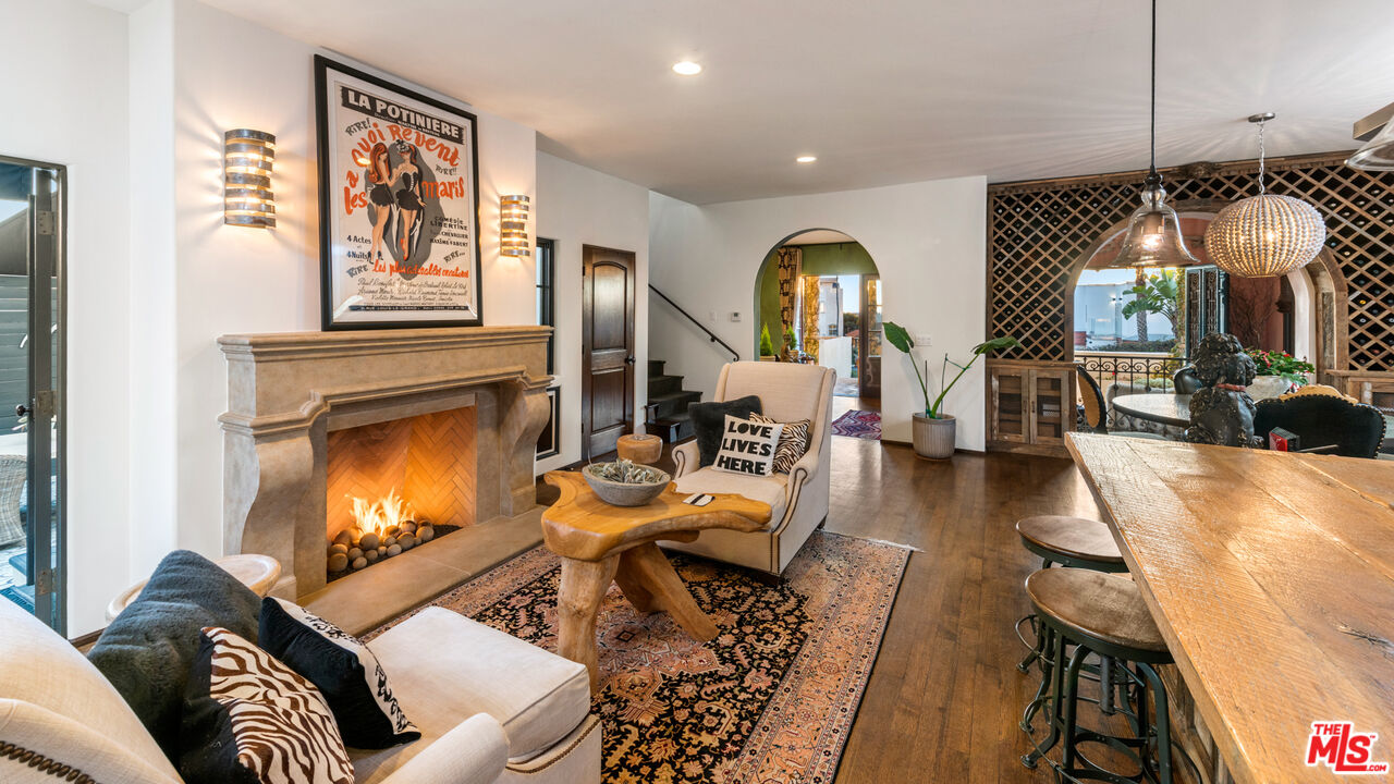 7546 Rindge Avenue Playa del Rey, CA 90293 - Photo 48 of 67 a living room with furniture fireplace and flat screen tv