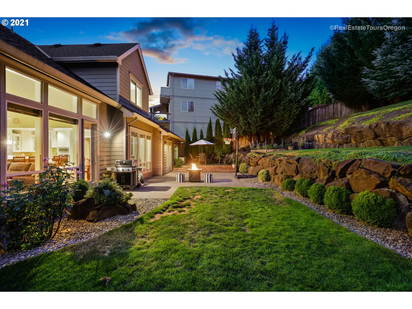 3305 Ridge Pointe Drive Forest Grove, OR 97116 - Photo 2 of 30