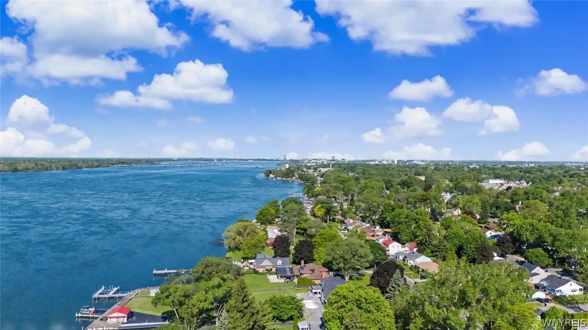 9326 Rivershore Drive Niagara Falls, NY 14304 - Photo 32 of 33