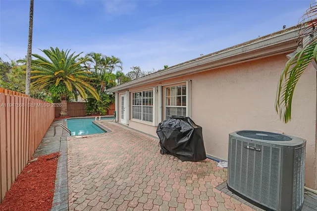 $3,500 | Sunset, Miami, FL 33173