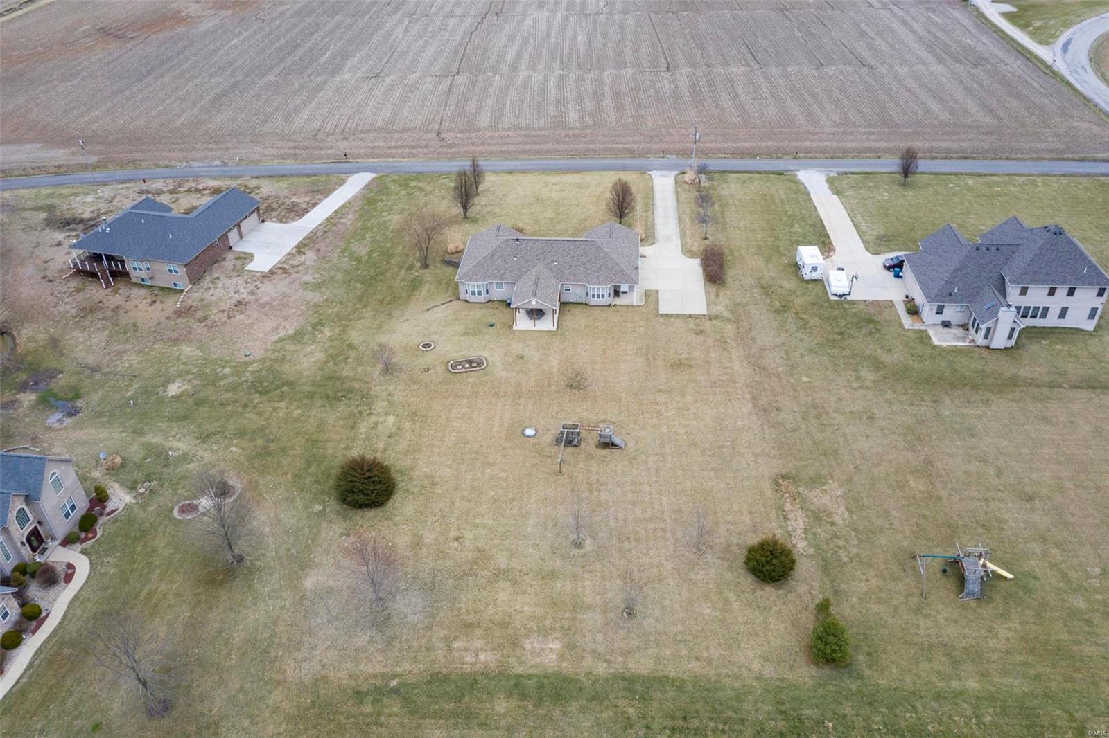 23 Blackjack Road Troy, IL 62294 - Photo 27 of 50