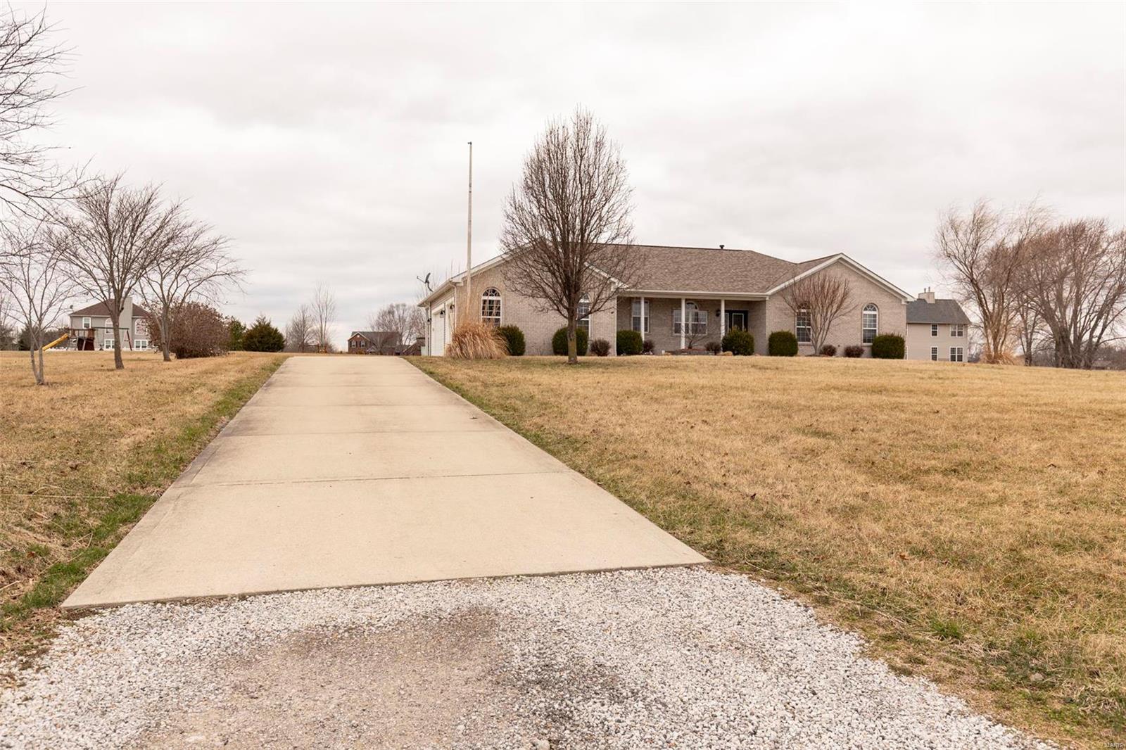23 Blackjack Road Troy, IL 62294 - Photo 43 of 50
