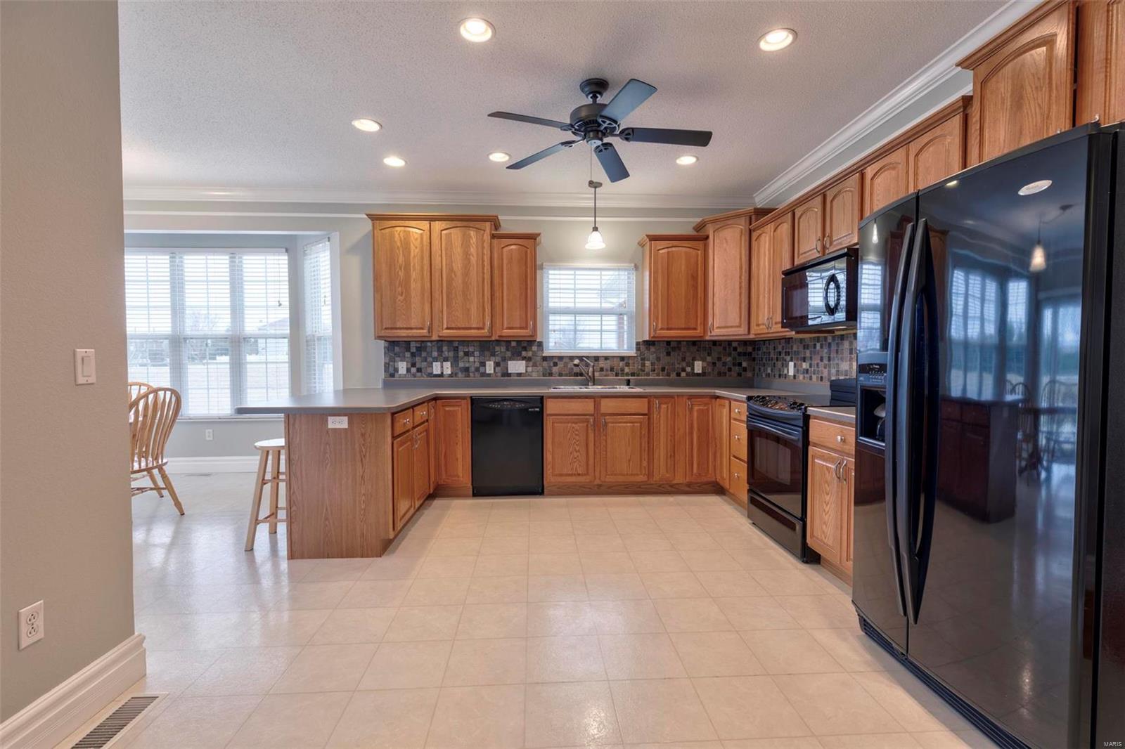 23 Blackjack Road Troy, IL 62294 - Photo 7 of 50
