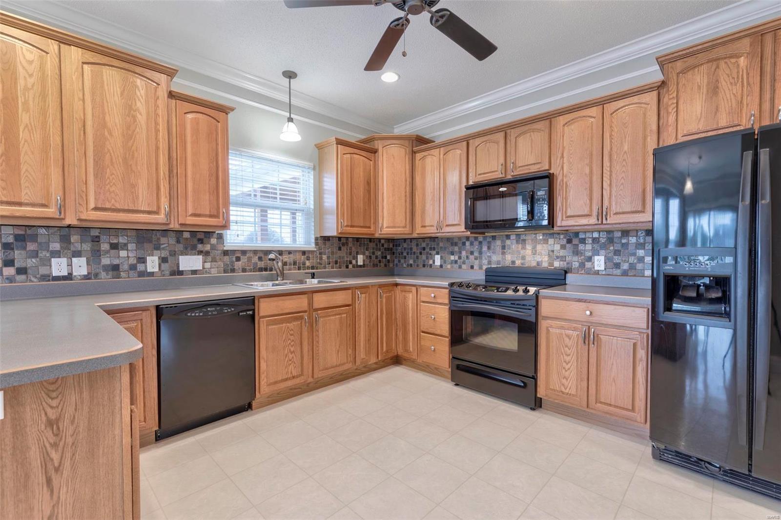 23 Blackjack Road Troy, IL 62294 - Photo 9 of 50