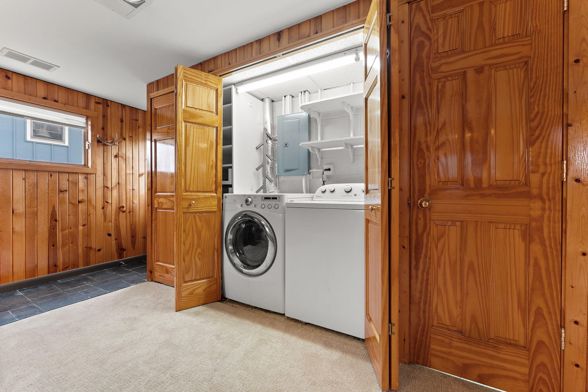 9217 Grace Street Highland, IN 46322 - Photo 22 of 29 a utility room with dryer and washer