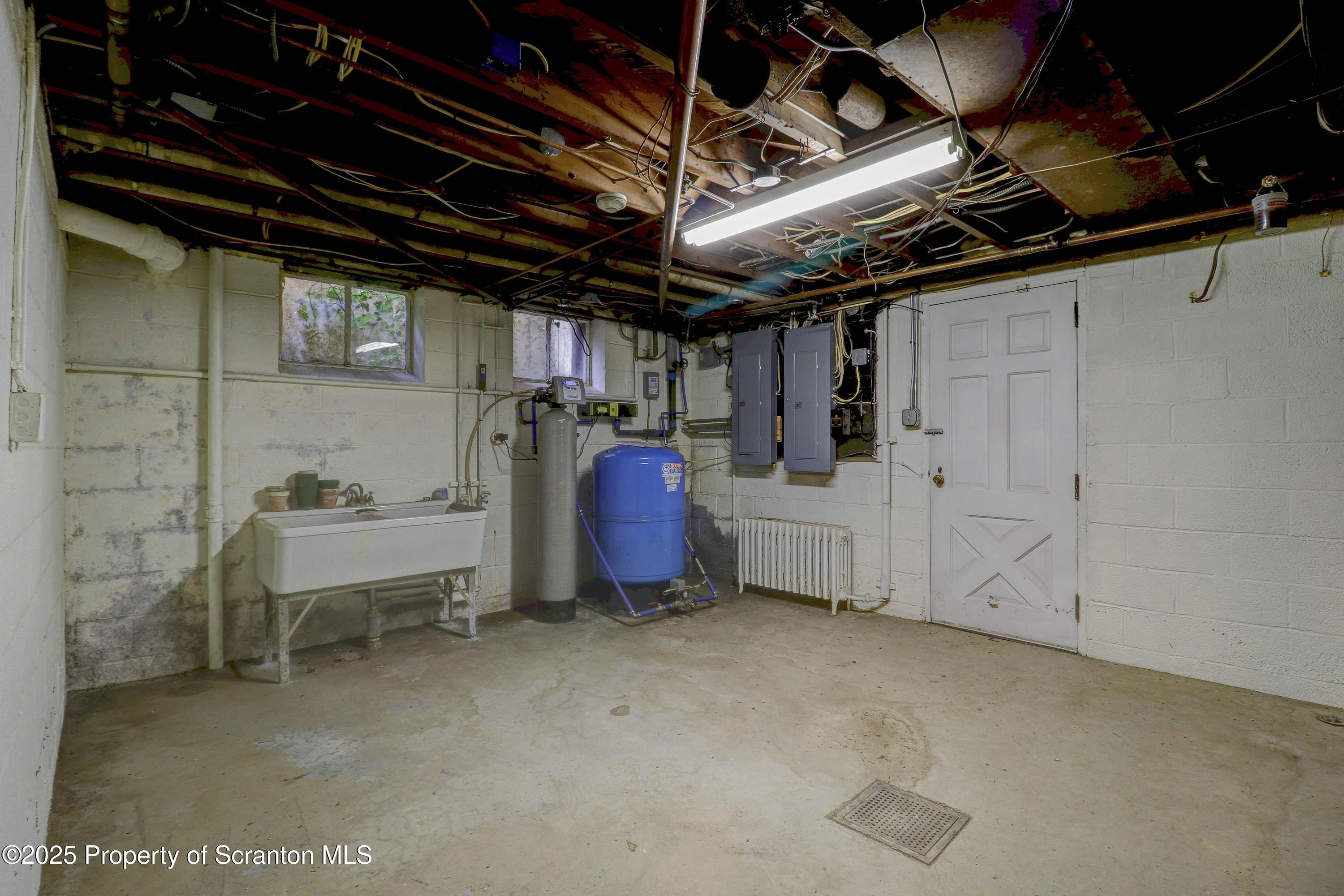 28 Church Hill Road Dalton, PA 18414 - Photo 43 of 63 a view of a garage room