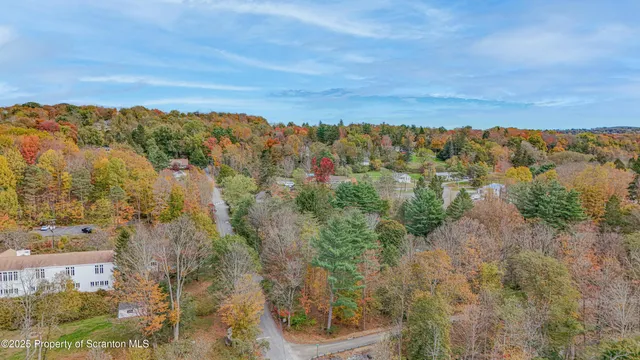 $899,900 | 28 Church Hill Road, Dalton, PA 18414