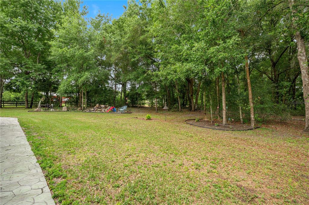 2250 Southeast 157th Lane Road Summerfield, FL 34491 - Photo 33 of 42