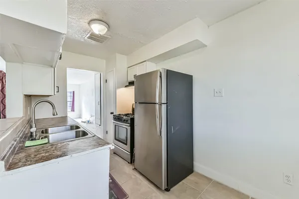 $1,377 | 11411 Murr Way, Houston, TX 77048