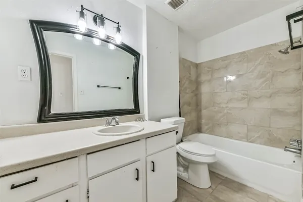 $1,377 | 11411 Murr Way, Houston, TX 77048